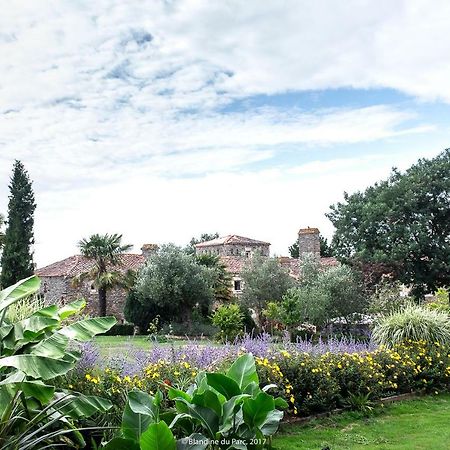 Landevieille Logis De La Robliniere B&B 외부 사진