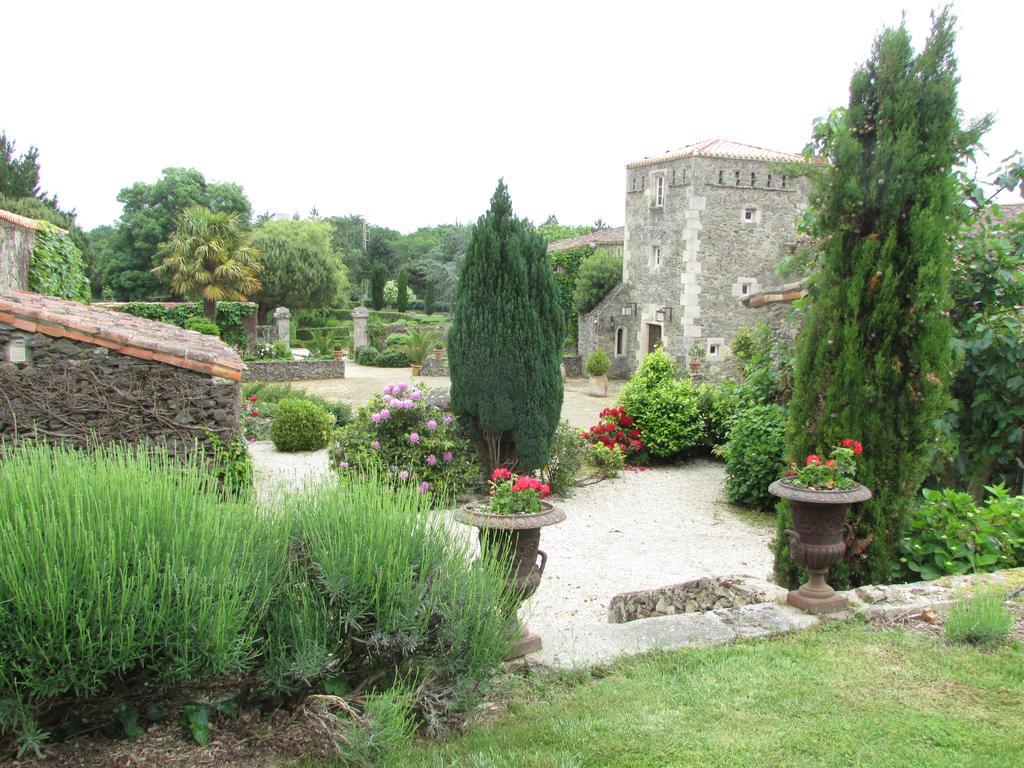 Landevieille Logis De La Robliniere B&B 외부 사진