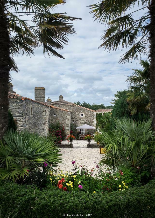 Landevieille Logis De La Robliniere B&B 외부 사진